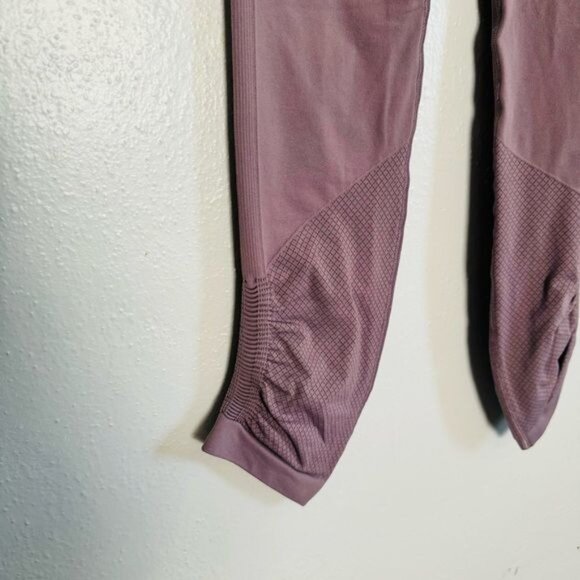 Lululemon Flow & Go Crop Cool Cocoa (Mauve) Size 4 - Picture 5 of 8